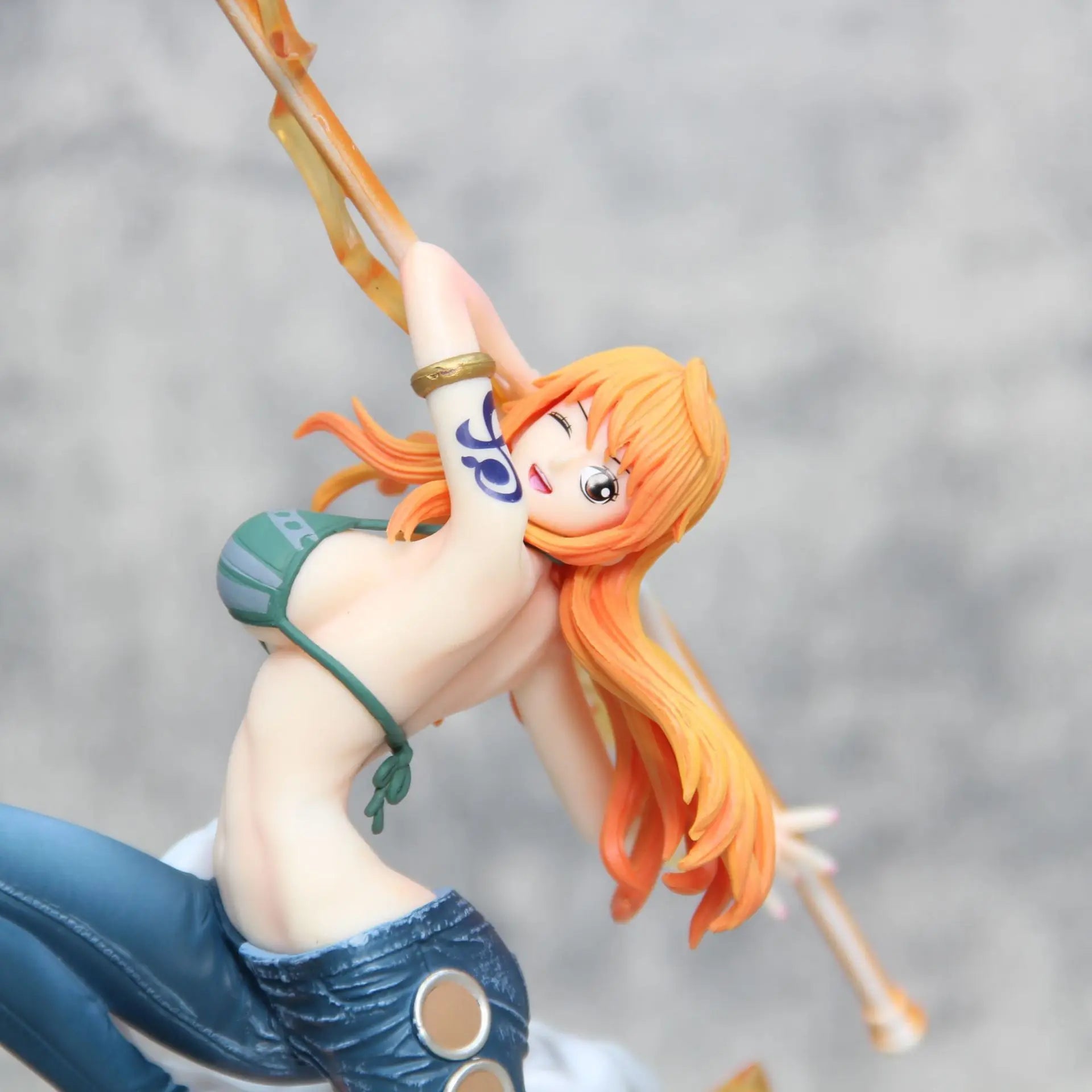 Figura de Nami - Hikari Store 